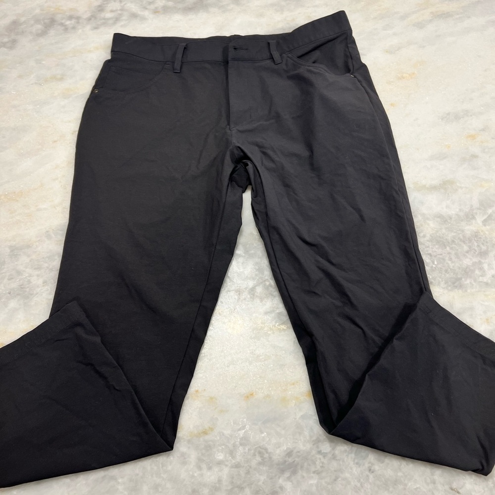 Adidas Men’s performance pants 32/30